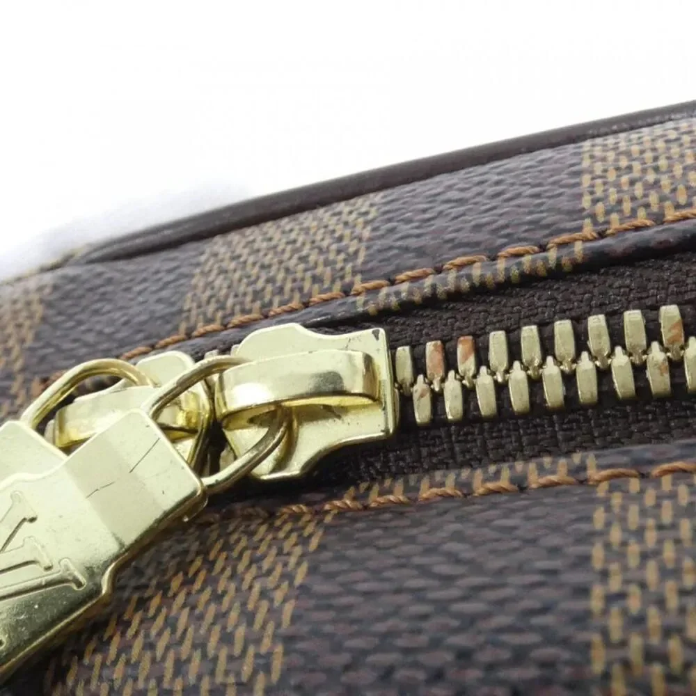 Louis Vuitton delivery duty
